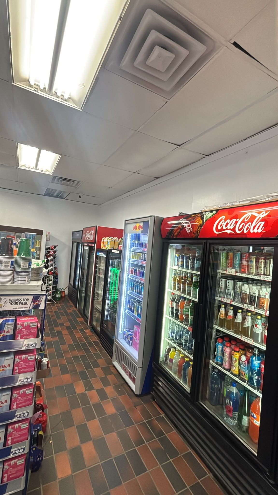 Farah Convenience Store storefront